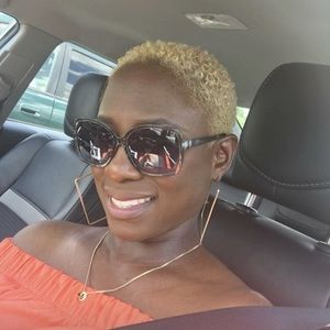 Meet your Posher, Dayo